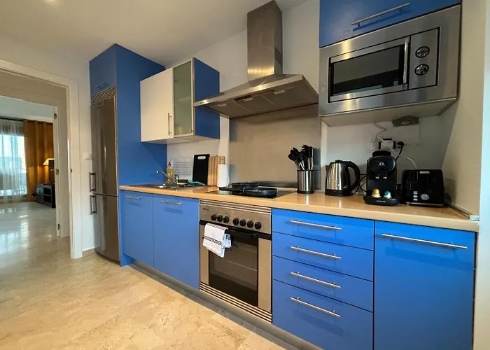 Oasis Cala Alta New Apartment 120Qm Free Parking, Pool, 2 Bath, 3Bdr, Wi-Fi, Air-Condit