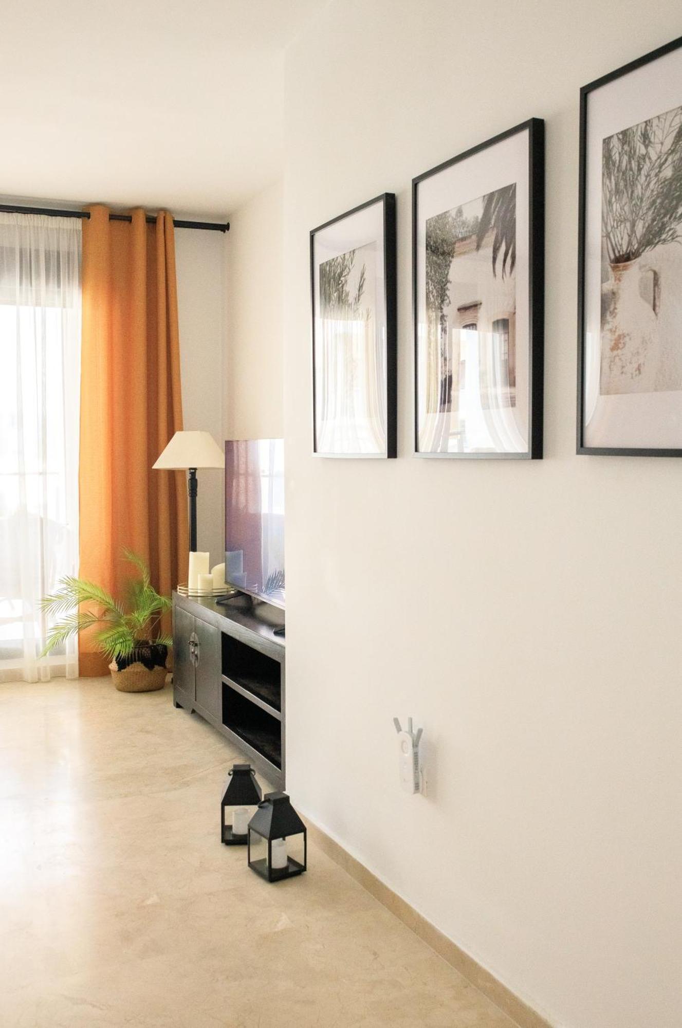 Apartament Oasis Cala Alta New 120qm Free Parking, Pool, 2 Bath, 3bdr, Wi-fi, Air-condit