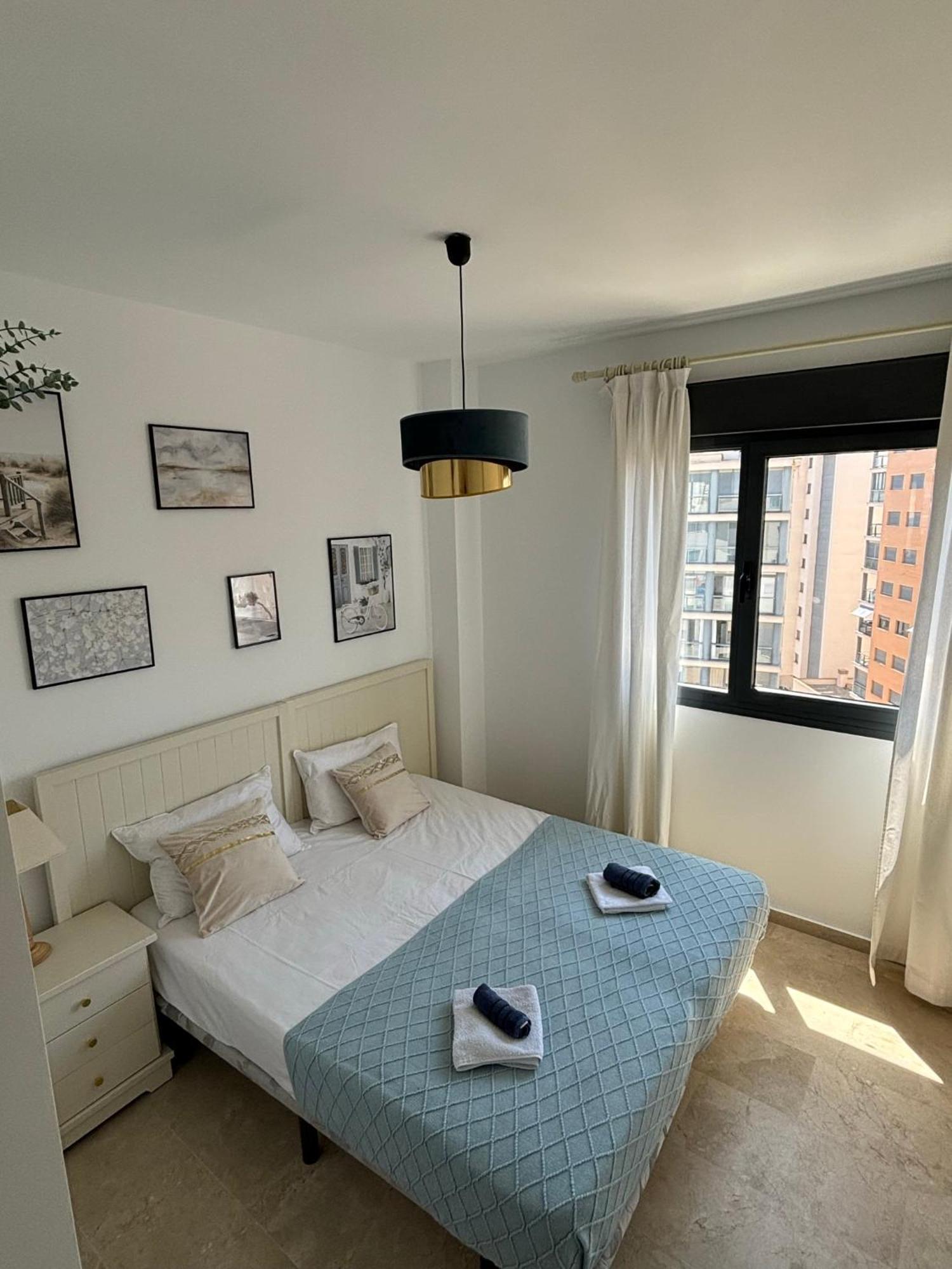 Oasis Cala Alta New 120qm Free Parking, Pool, 2 Bath, 3bdr, Wi-fi, Air-condit Apartament Benidorm