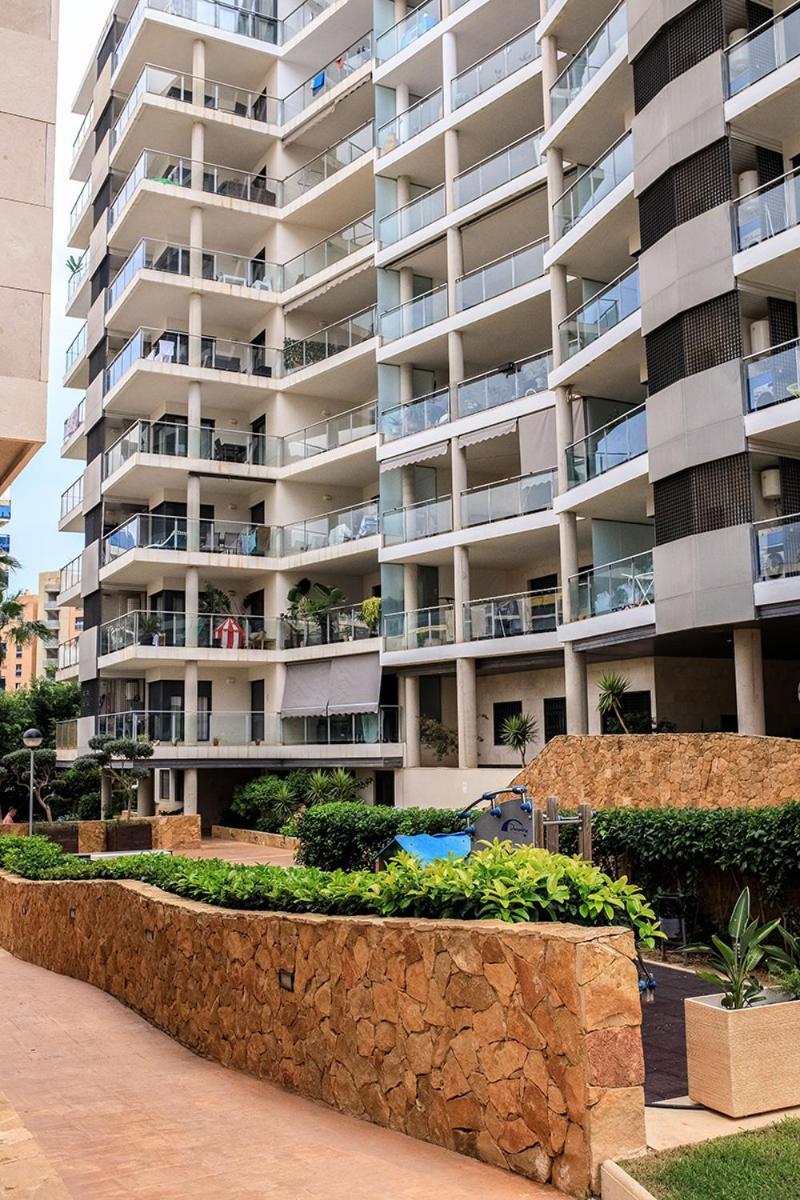 Oasis Cala Alta New 120qm Free Parking, Pool, 2 Bath, 3bdr, Wi-fi, Air-condit Apartament